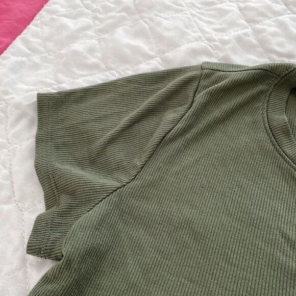 Hollister crop top hunter green mist have collection front lace up size large - Picture 4 of 7
